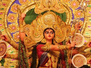 મહિષાસુર-વધ બાદ મળ્યુ હતું માતાને ‘દુર્ગા’ નામ, આવો જાણીએ દેવી સાથે જોડાયેલા આવા જ 10 રોચક તથ્યો