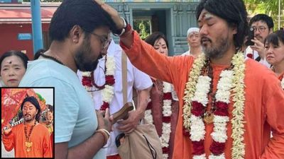  टोक्यो का बिजनस टाइकून अरबों की दौलत छोड़ बना कांवड़िया, वजह कर देगी हैरान 