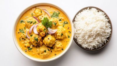 Kadhi in Sawan: सावन में कढ़ी खानी चाह‍िए या नहीं? जानें क्‍या कहता है आयुर्वेद और धर्म 