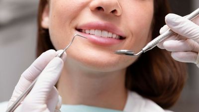 Ozempic Teeth क्या है? डेंटिस्ट ने बताया वायरल वेट लॉस दवा का चौंकाने वाला साइड इफेक्ट
