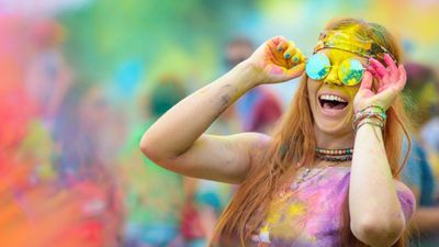 Holi 2026 Insta Captions: होली की पोस्ट के साथ शेयर करें ये शानदार कैप्शन, मिलेंगे ढेरों लाइक्स और कमेंट्स