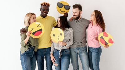 Friendship Day 2025: 25+ Friendship Day Messages That Match Every Friend’s Personality