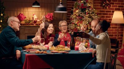 How Late Nights, Parties, and Alcohol Affect Your Body During the Holidays