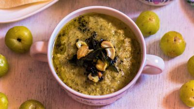 சப்பாத்திக்கு டக்கரா இருக்கும் ராஜஸ்தான் ஸ்டைல் நெல்லிக்காய் சட்னி ரெசிபி..ட்ரை பண்ணுங்க..சூப்பராக இருக்கும்!