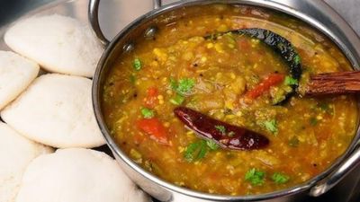 4 கத்திரிக்காயும், 1 உருளைக்கிழங்கும் இருந்தா.. இப்படி சட்னி செய்யுங்க.. 2 இட்லி எக்ஸ்ட்ரா சாப்பிடுவாங்க..