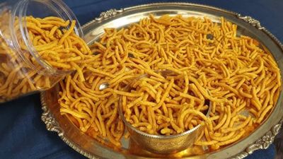 సాయంత్రం టీ టైమ్లో కరకరలాడే శనగపిండి కారప్పూస.. ఇంట్లోనే ఈజీగా చేసేయండిలా!