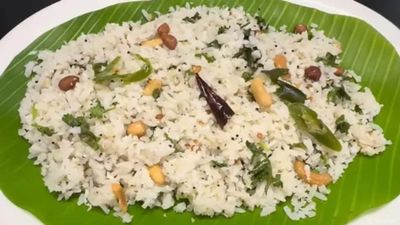 నోరూరించే కొబ్బరి అటుకుల ఉప్మా: 10 నిమిషాల్లో అదిరిపోయే బ్రేక్ఫాస్ట్!