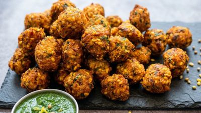 ప్రోటీన్ పుష్కలం, రుచి అద్భుతం..కరకరలాడే పెసరపప్పు మంగోడి..ఇలా చేసెయ్యండి..