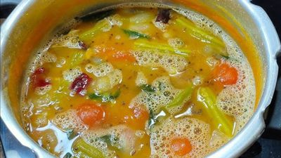 ఎండలకు నోటికి ఏదీ రుచించడంలేదా? అయితే కమ్మటి మునక్కాడ రసం'ట్రై చేయండి