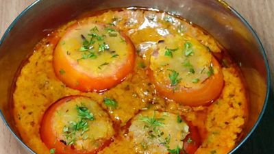 నోరూరించే స్టఫ్డ్ టమాటో కర్రీ.. తక్కువ శ్రమతో అదిరిపోయే రుచి!