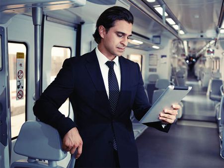 বদ্ধ জায়গায় মোবাইল ব্যবহার নয়