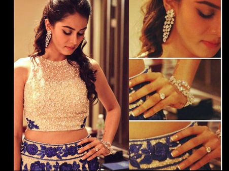 মীরার গহনা