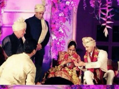 যৌথ পরিবারে থাকার মজাটাই আলাদা