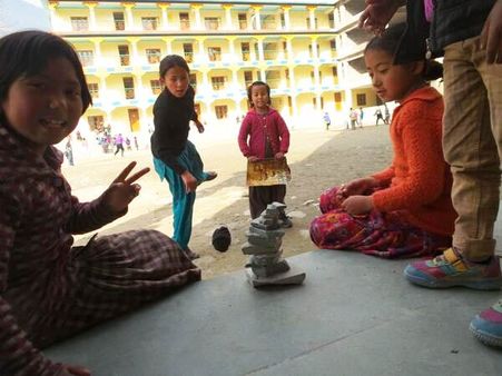 শৈশব হারিয়ে যাওয়া