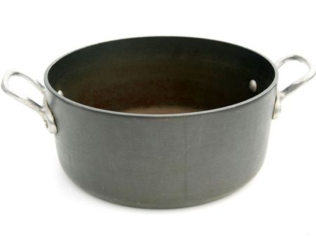 নিরাপদ বিকল্প : লোহার বাসন