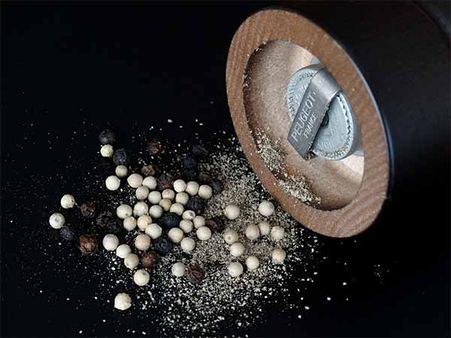 মরিচ গুঁড়ো: