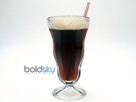 সোডা বা কোল্ড ড্রিঙ্ক: