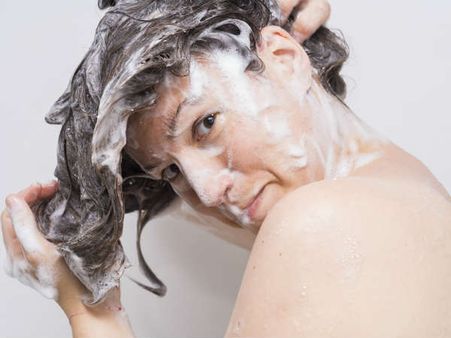 ৪. আপনার শ্যাম্পুতে সালফেট নেই তো?