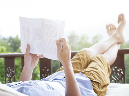 ৩. ব্যালকনি: