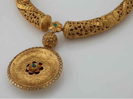 ৬.ভারি গয়না: