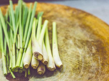 ৪. পেঁয়াজকলি: