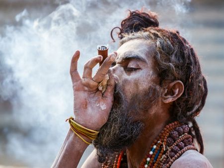 এদের কি কোথাও দেখা পাওয়া যায় না?