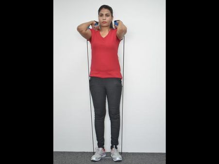 ৩. নিম্ন শারীরিক ব্যায়াম (ফ্রন্ট স্কোয়াট):