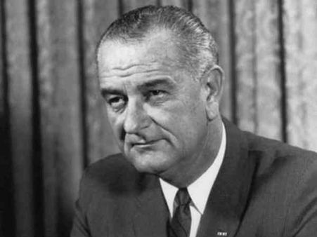 উত্তরসূরির নামও এক: