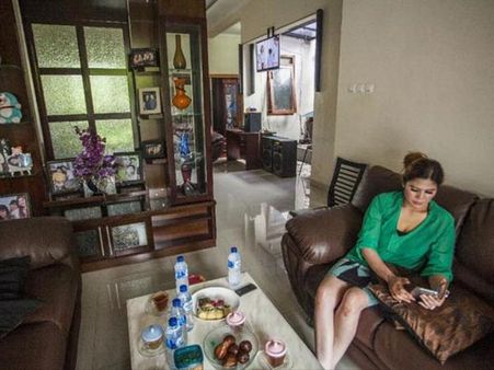 ইউনা কি খুঁজে পেয়ছেন তার সঙ্গীকে: