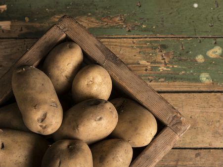 ৮.রক্তচাপ কমায়: