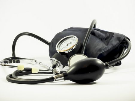 ২. উচ্চ রক্তচাপের চিকিৎসায় কাজে আসে: