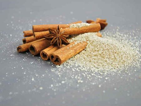 ৩. দারচিনি: