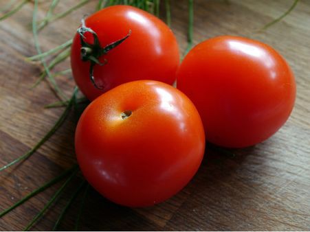 ৮. টমাটো: