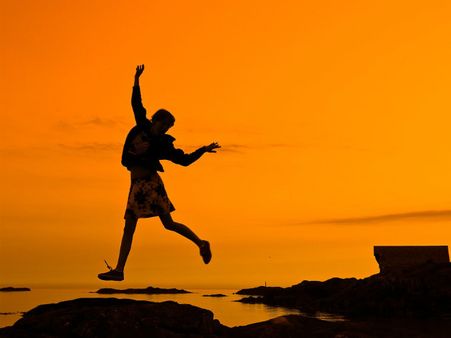 ৪. এনার্জির ঘাটতি দূর করে: