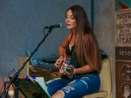 ২. গান গাওয়া এক ধরনের শরীরচর্চা: