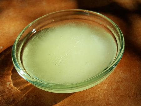 ৩. নারকেল তেল: