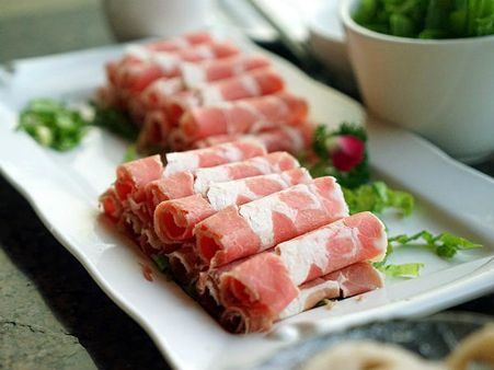 ২. মাছ-মাংস খেতে হবে বেশি করে: