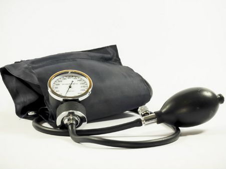 ১. রক্তচাপকে স্বাভাবিক রাখে: