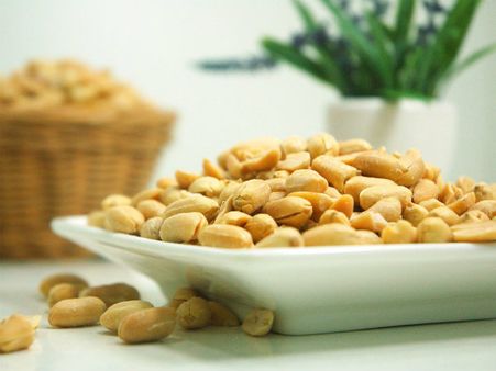 ২. বাদাম: