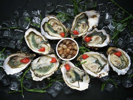 ৬. ঝিনুক: