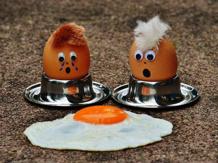 ২.চোখ ভাল রাখতে রোজ খাও আন্ডে: