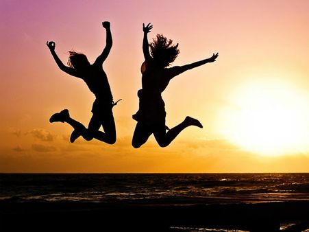 ২. এনার্জির ঘাটতি দূর করে: