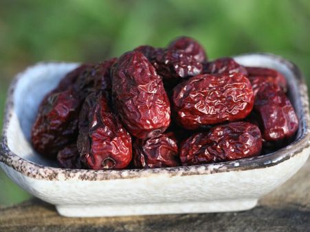 ৭. খেজুর: