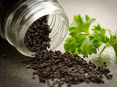 ৬. তিল বীজ: