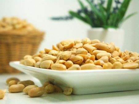 ১. বাদাম: