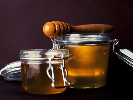 ২. মধু এবং জলের যুগলবন্দি: