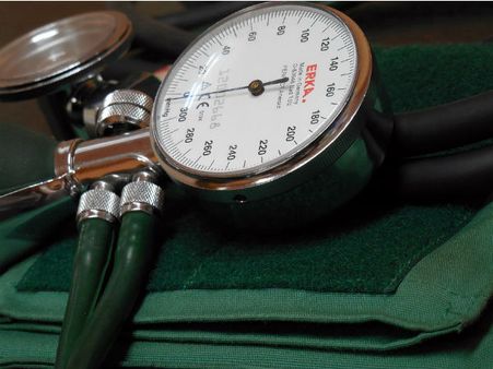 ৪. ব্লাড প্রেসার কন্ট্রলে থাকে: