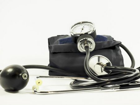 ১. ব্লাড প্রেসারকে নিয়ন্ত্রণে রাখতে হবে: