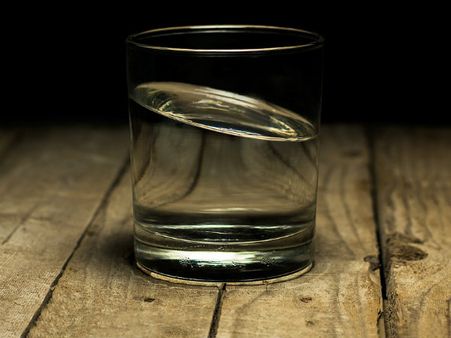 শরীরে লেদের মাত্রা বাড়তে থাকলে কী কী লক্ষণ দেখা দেয়: