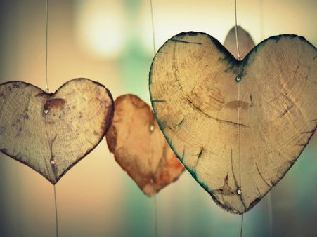 ৭. হার্টের স্বাস্থ্যের উন্নতি ঘটায়: ৭. হার্টের স্বাস্থ্যের উন্নতি ঘটায়: